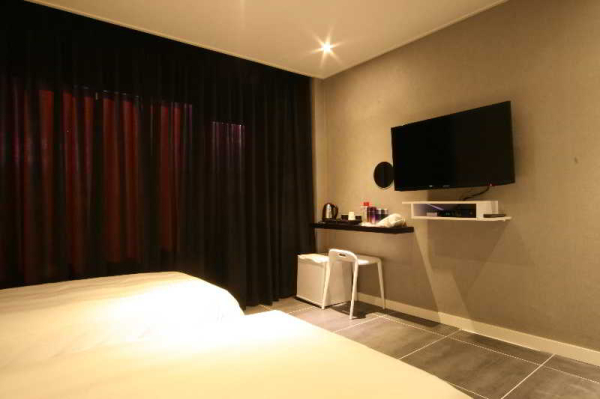 Best offers for At Noon Hotel in Jeju Cheju