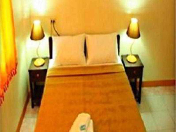 Best offers for Remari Pension And Resto Bar Puerto Princesa 