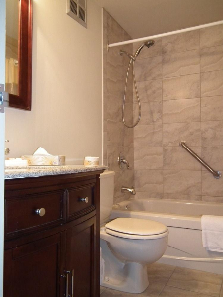 Best offers for The Royal Harbour Resort Collingwood
