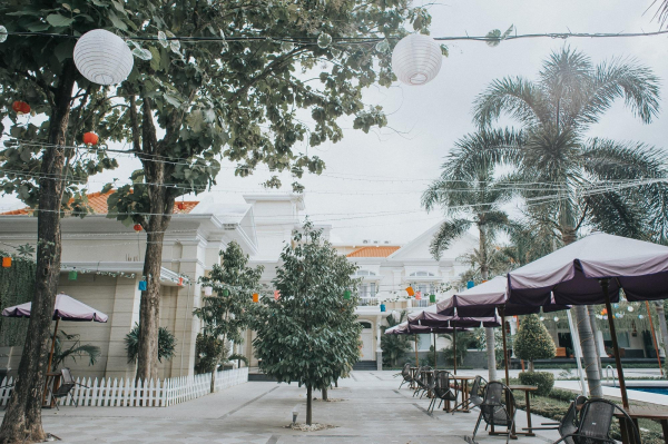 Best offers for Adhiwangsa Hotel and Convention Hall Solo