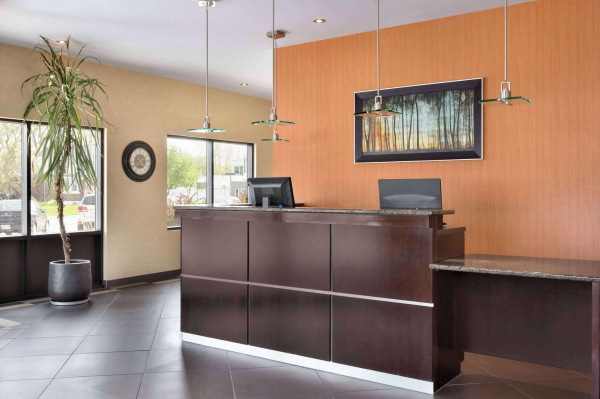 Best offers for Travelodge by Wyndham Simcoe Hamilton