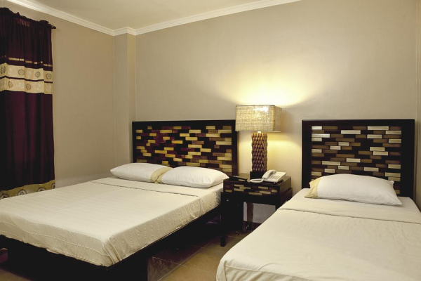 أفضل العروض ل بالازو بنسيون سيبو 