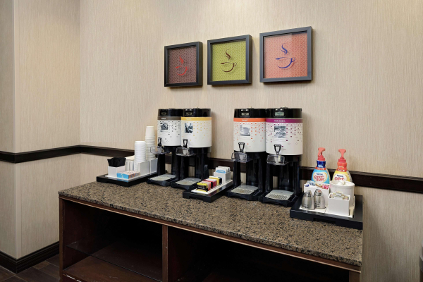 Best offers for Hampton Inn & Suites Exeter Exeter 