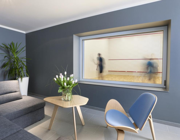 أفضل العروض ل  جلنيا جورا 