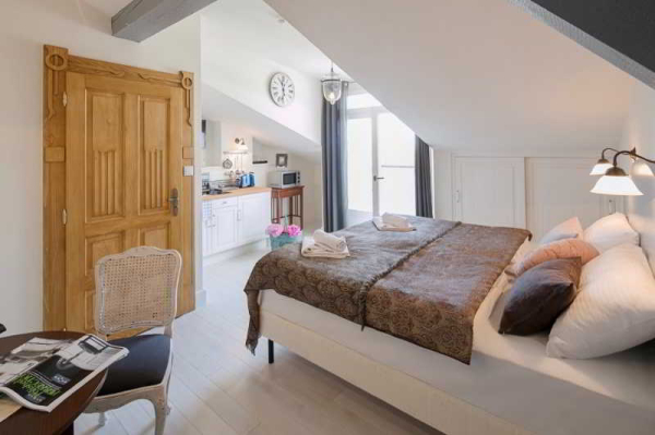 Best offers for Antique Apartments Plac Szczepanski Krakow