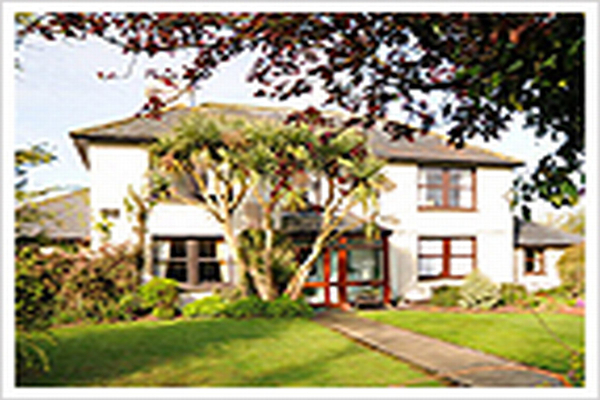Best offers for Clinton'S Woodview Farmhouse Dublin