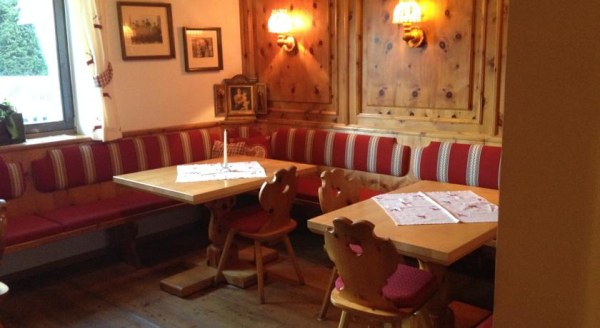 Best offers for Vier Jahreszeiten Kaprun
