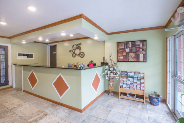 Best offers for Econo Lodge Manchester Area Manchester 