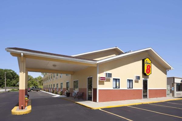 Best offers for Super 8 by Wyndham Fremont NE Fremont