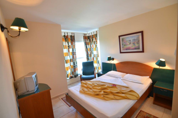 Best offers for Majestic Olimp Neptun