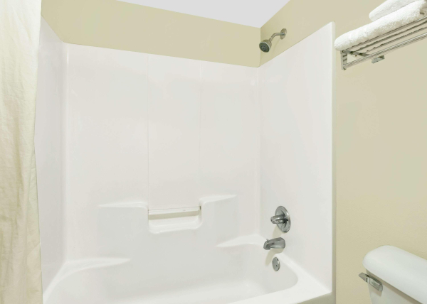 أفضل العروض ل سابر 8 باى ويندهام بيرون/ساوذ ماكون بيرون