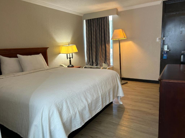 Best offers for Days Inn By Wyndham Hinesville Near Fort Stewart Hinesville