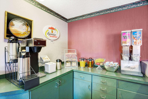 Best offers for Super 8 by Wyndham Griffin Griffin 