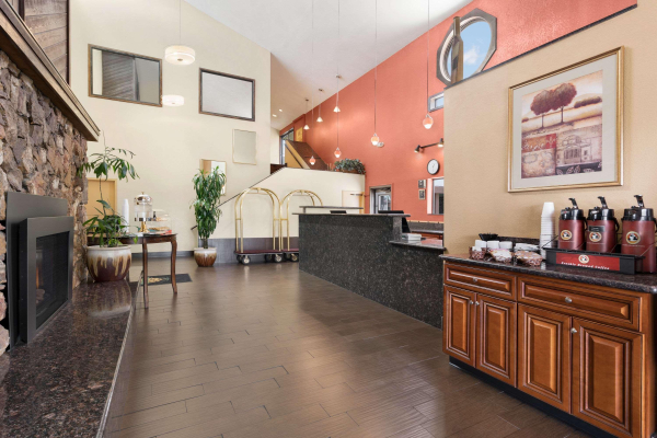 Best offers for Days Hotel by Wyndham Flagstaff Flagstaff 