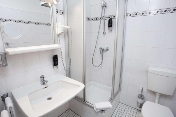 أفضل العروض ل فندق كينترو نورديرستيدتير هوف باى ينا نورديرستيدت