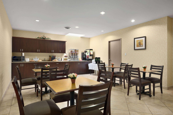 Best offers for Days Inn by Wyndham Brampton BRAMPTON