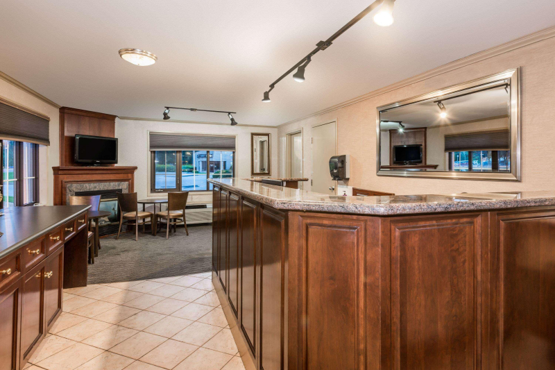 Best offers for Super 8 By Wyndham Guelph Cambridge Bay