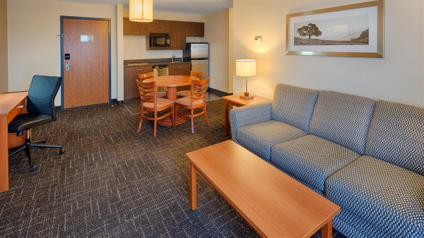 أفضل العروض ل Best Western Thompson Hotel & Suites ذومبسون