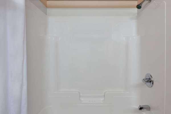 أفضل العروض ل سابر 8 باى ويندهام كاراكت كاراكوت