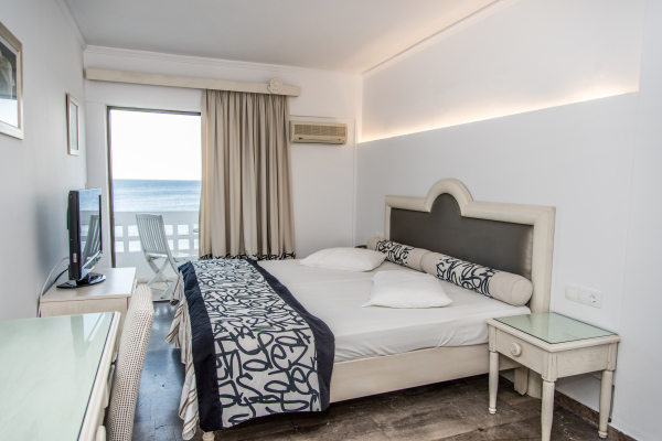 أفضل العروض ل Aeolos Bay Hotel تينوس