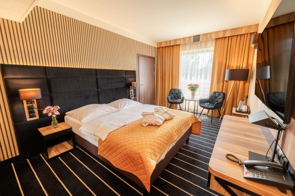 أفضل العروض ل Park Hotel Diament Katowice كاتوويسي 