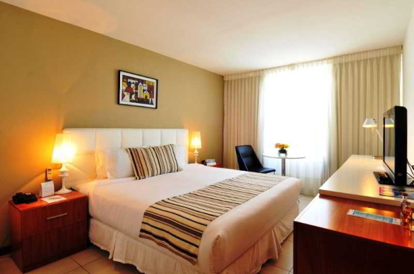 أفضل العروض ل Real Colonia Hotel & Suites كولونيا دي ساكرامنتو
