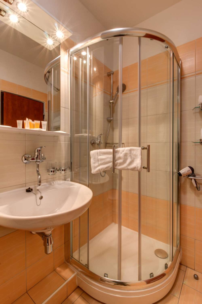 أفضل العروض ل  أوسترافا 