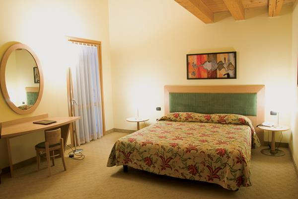 أفضل العروض ل فندق بارك كاستلنووفو دل جاردا