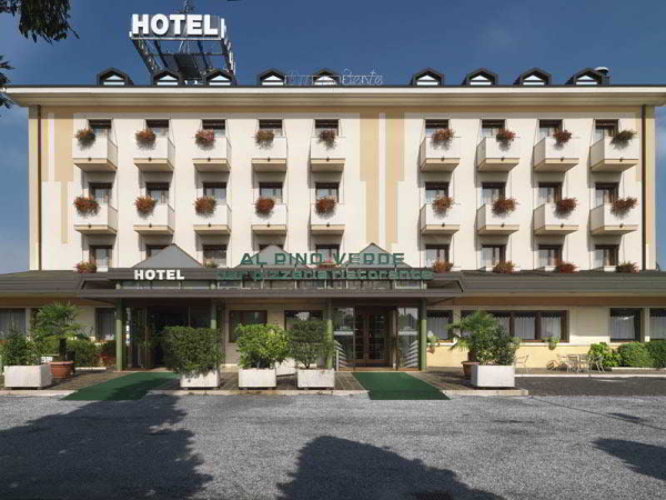أفضل العروض ل فندق  ال بينو فرد كامبوسامبيرو