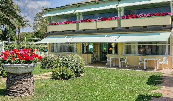 Best offers for Siesta Camaiore
