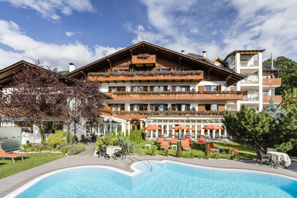 أفضل العروض ل فينكنهوف شاطى نابولى