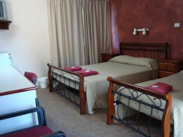 Best offers for Bushmans Retreat Motor Inn Snowy Mountains