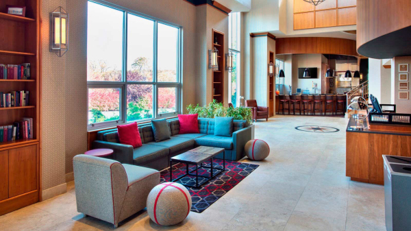 أفضل العروض ل فاور بوينتس باى شراتون بلينفيو لونجاسلاند نيويورك