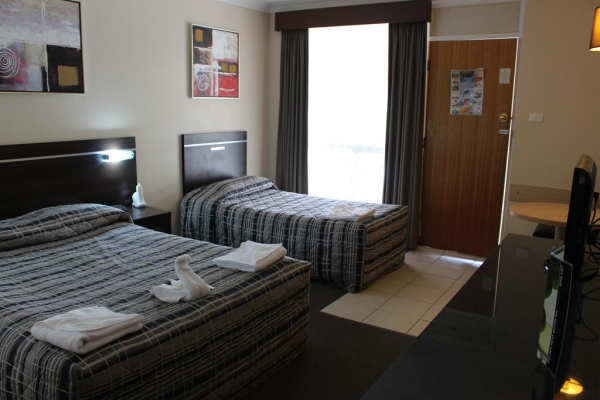 Best offers for Golden West Motor Inn Bathurst