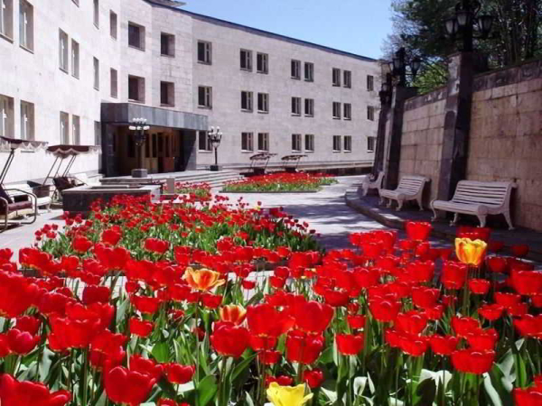 أفضل العروض ل هاوساف ريترس تسافكادزور