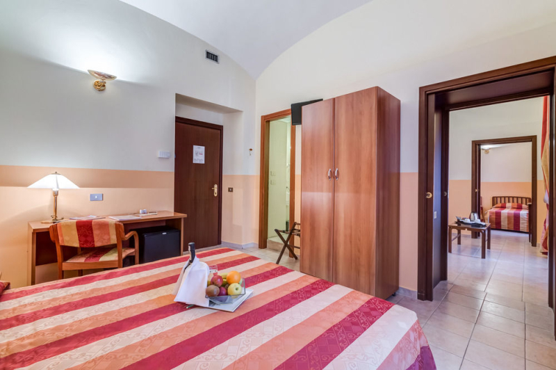 أفضل العروض ل دوماص كارمليتانا روما