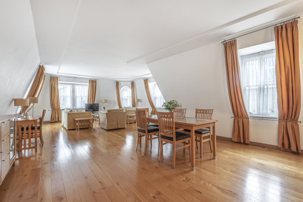 أفضل العروض ل ذ كينجس واردروب باى بريدجىستريت سينترال لوندون