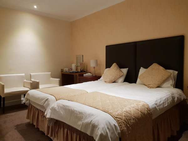 Best offers for Ascot Isle of Man