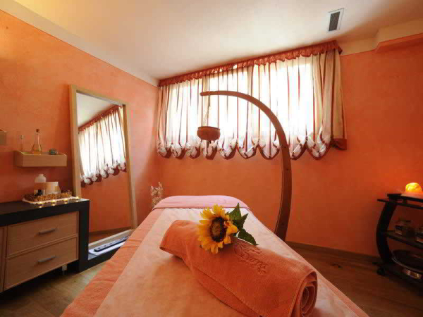 Best offers for Shandranj Tesero