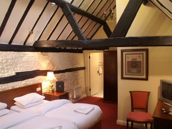 Best offers for The Saracens Head - Inn Latimer