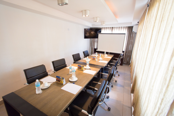 أفضل العروض ل Swiss Spirit Hotel & Suites Freetown فريتوون 