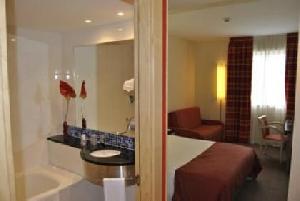 HOTEL HOLIDAY INN EXPRESS DE PAMPLONA
