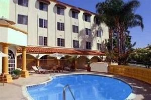 Hampton Inn and Suites Santa Ana
