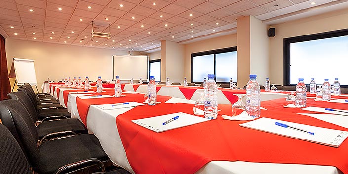 Best offers for Café de Rome Business Hotel Dakar