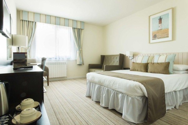 Best offers for Peninsula Channel Islands