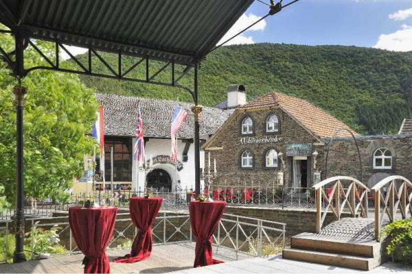 أفضل العروض ل فندق لوخمويهلي باد نيويناهر-اهرفايلير