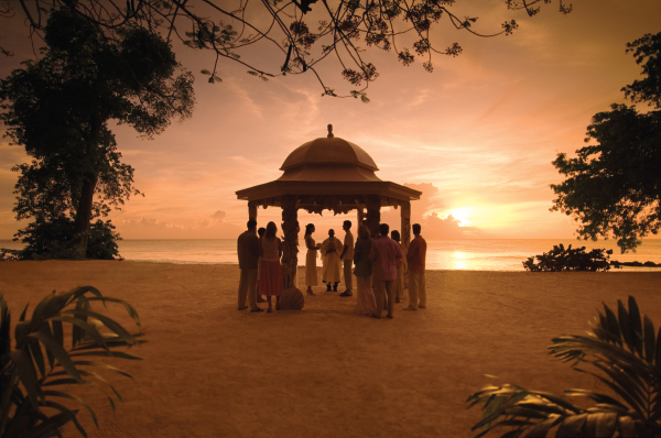 أفضل العروض ل  سينت بتر