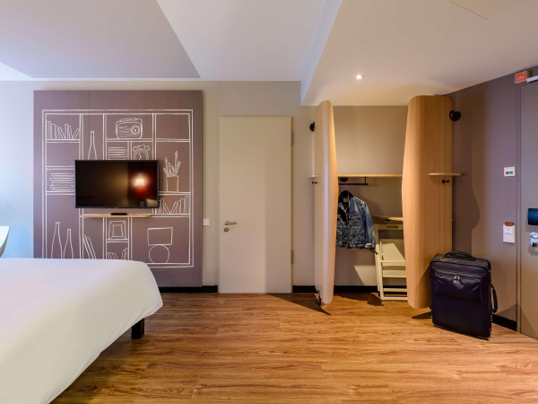 Best offers for ibis Berlin Hauptbahnhof Berlin