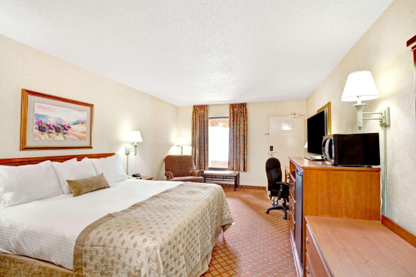 أفضل العروض ل Ramada by Wyndham West Memphis وست ممفيس 