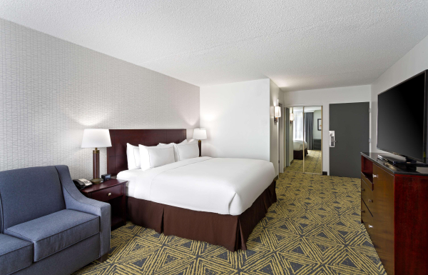 Best offers for DoubleTree by Hilton Pittsburgh-Meadow Lands Washington